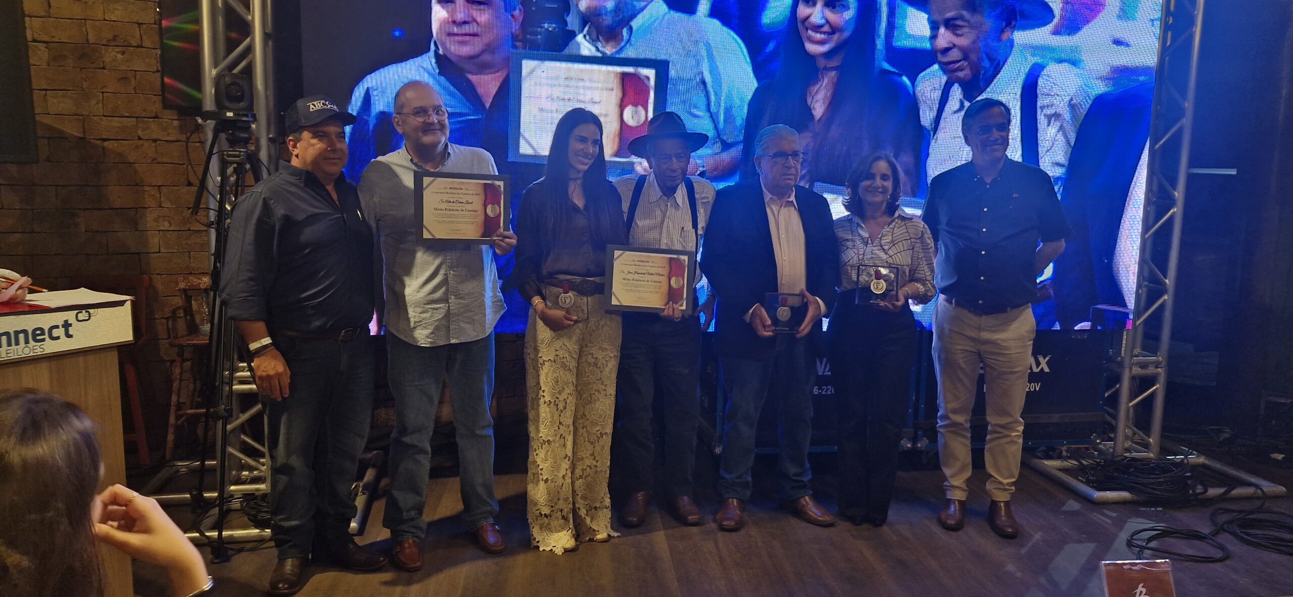 A história do Sindi reconhecida na outorga da Comenda Felisberto de Camargo